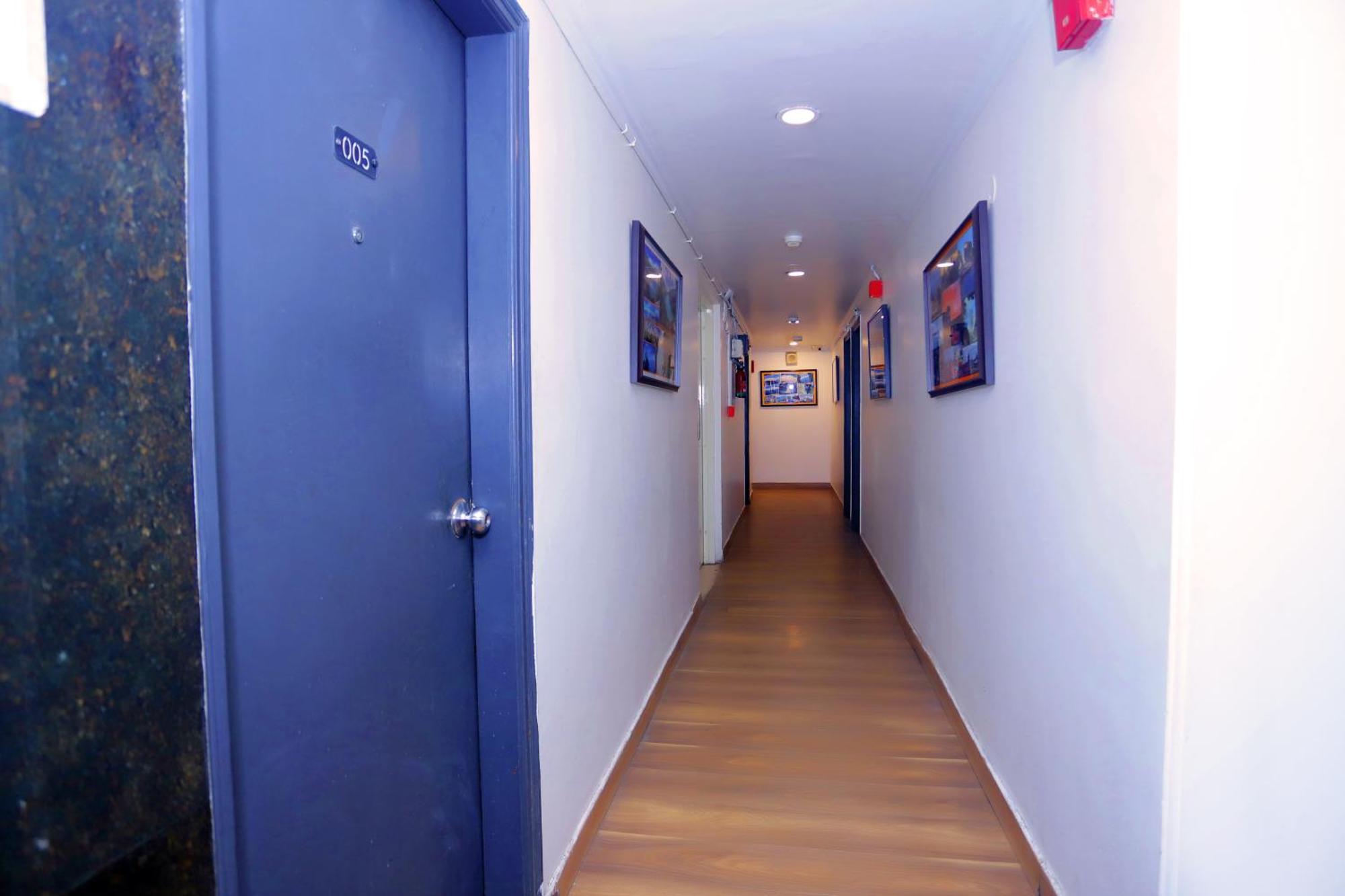 Hotel The Centrum - Nfc New Delhi Bagian luar foto